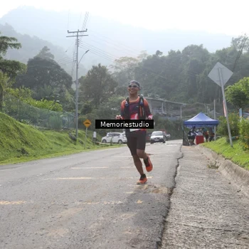 Runner Photo 9047457