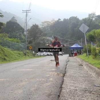Runner Photo 9047458