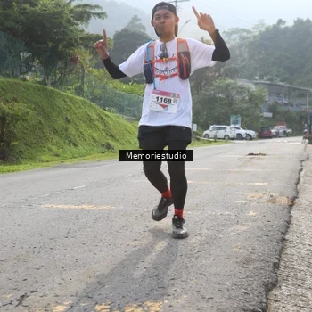 Runner Photo 9047472
