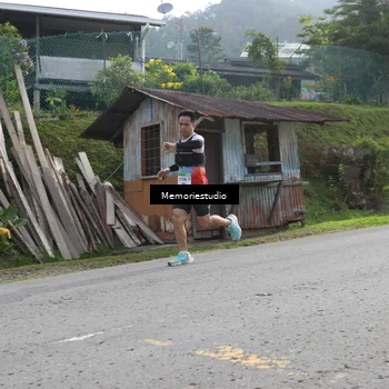 Runner Photo 9047477