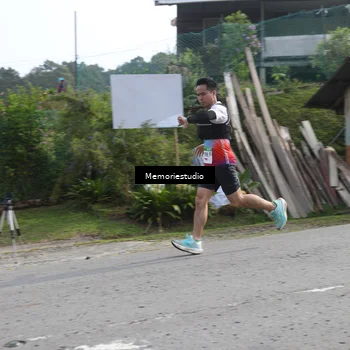 Runner Photo 9047478