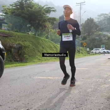 Runner Photo 9047496