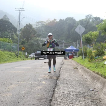 Runner Photo 9047500