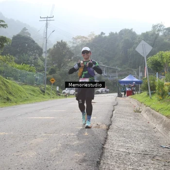 Runner Photo 9047503