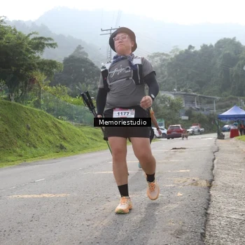 Runner Photo 9047531