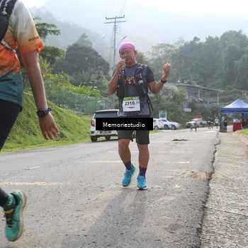 Runner Photo 9047541