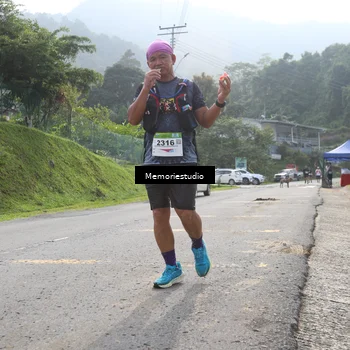 Runner Photo 9047544