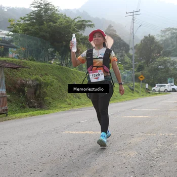 Runner Photo 9047545