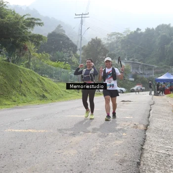 Runner Photo 9047556