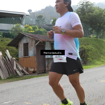 Runner Photo 9047568