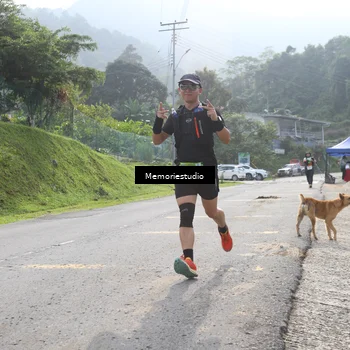 Runner Photo 9047570