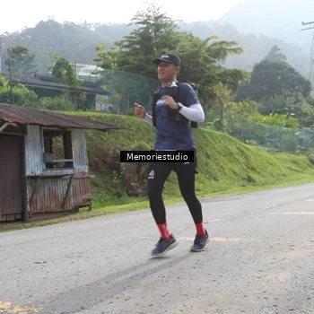 Runner Photo 9047594