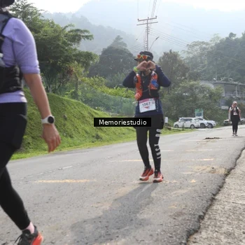 Runner Photo 9047605