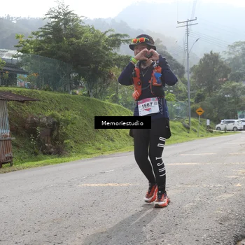 Runner Photo 9047611
