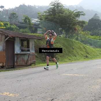 Runner Photo 9047644