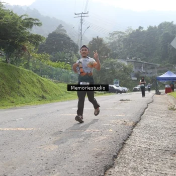 Runner Photo 9047663