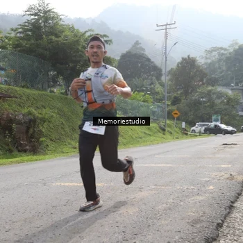 Runner Photo 9047669