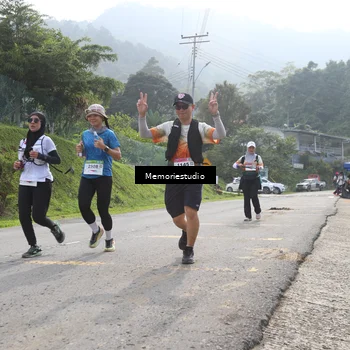 Runner Photo 9047684