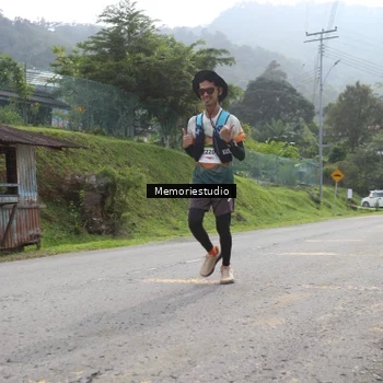 Runner Photo 9047737