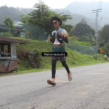Runner Photo 9047738