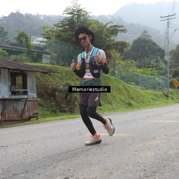 Runner Photo 9047739