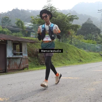 Runner Photo 9047740