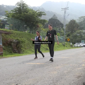 Runner Photo 9047743
