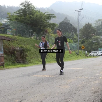 Runner Photo 9047745