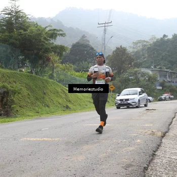 Runner Photo 9047770