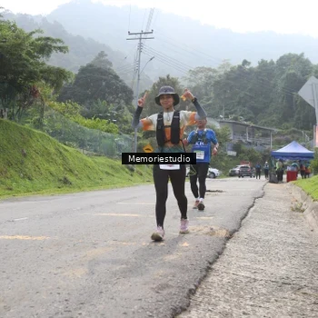 Runner Photo 9047777