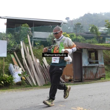 Runner Photo 9047790