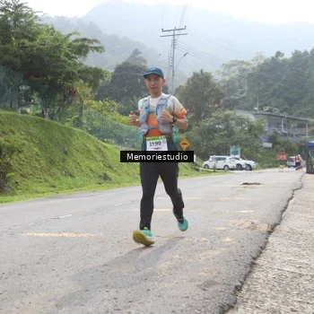 Runner Photo 9047825