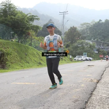 Runner Photo 9047827