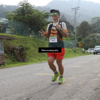Runner Photo 9047856