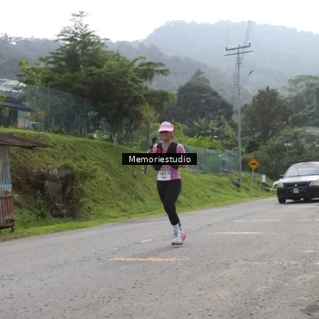 Runner Photo 9047860
