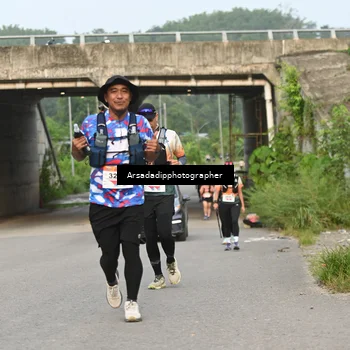 Runner Photo 9051326