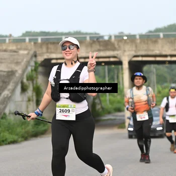 Runner Photo 9051328