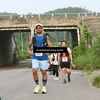 Runner Photo 9051336