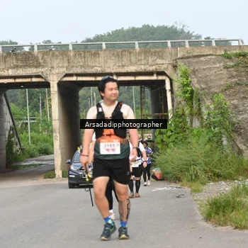 Runner Photo 9051343