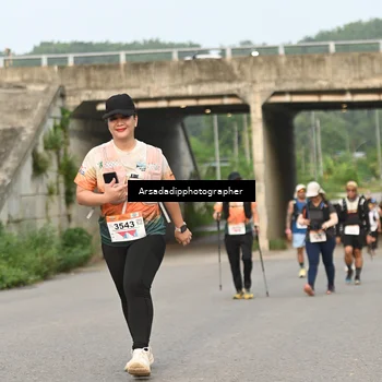 Runner Photo 9051351