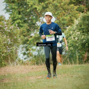 Runner Photo 9051793