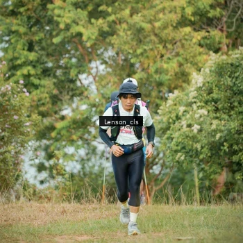 Runner Photo 9051838