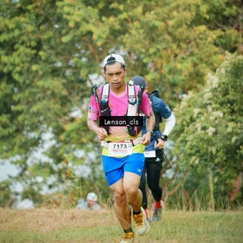 Runner Photo 9051844