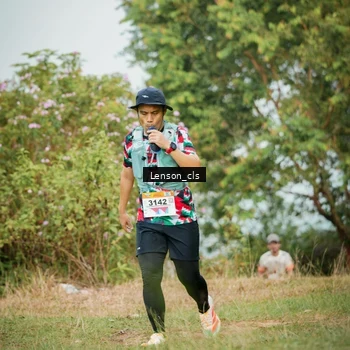 Runner Photo 9051876