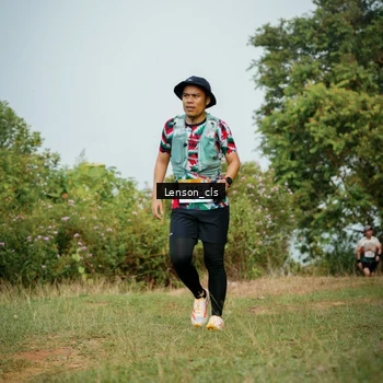 Runner Photo 9051882