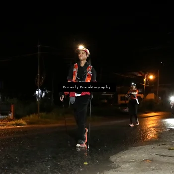 Runner Photo 9054002