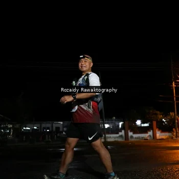 Runner Photo 9054010