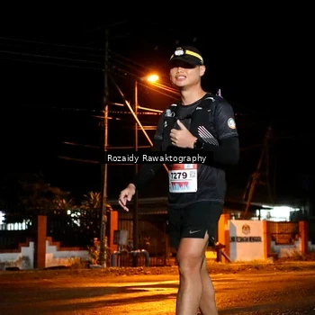 Runner Photo 9054028