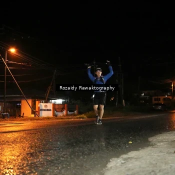 Runner Photo 9054032
