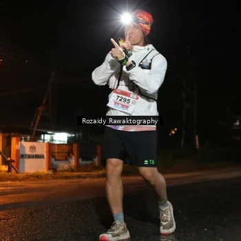 Runner Photo 9054058